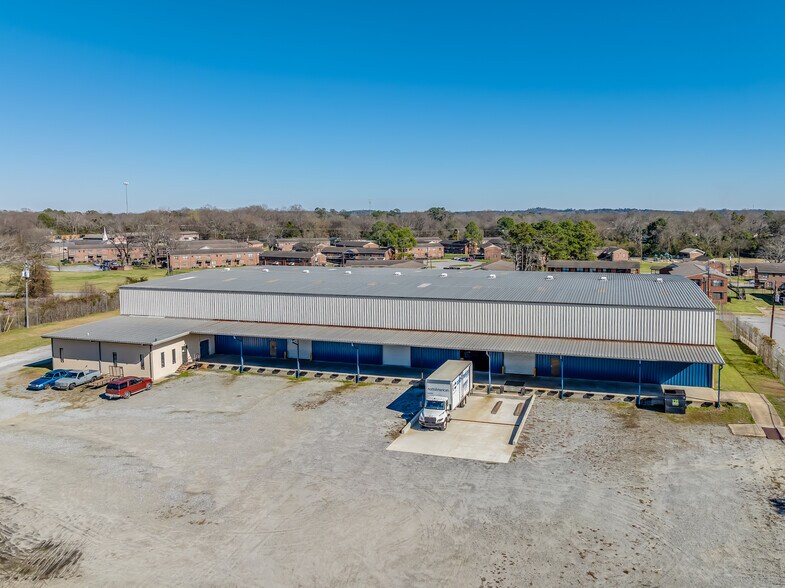More Photos Of 301 20th Ave, Columbus Warehouse For Sale