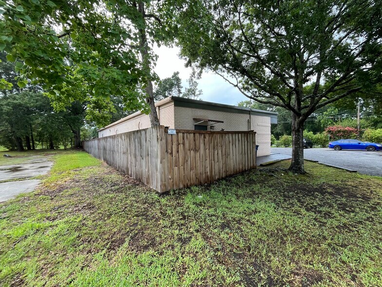 More Photos Of 2707 Idamor Dr, Charleston Daycare Center For Sale