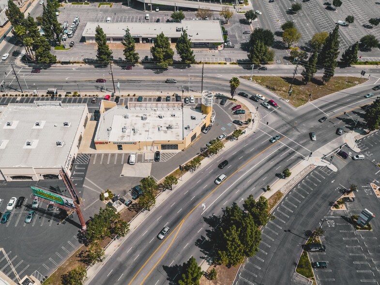 More Photos Of 19422 Nordhoff St, Northridge Storefront For Lease