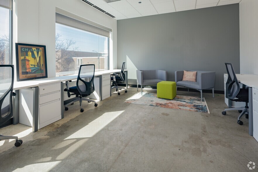 More Photos Of 5113 S Harper Ave, Chicago Coworking Space