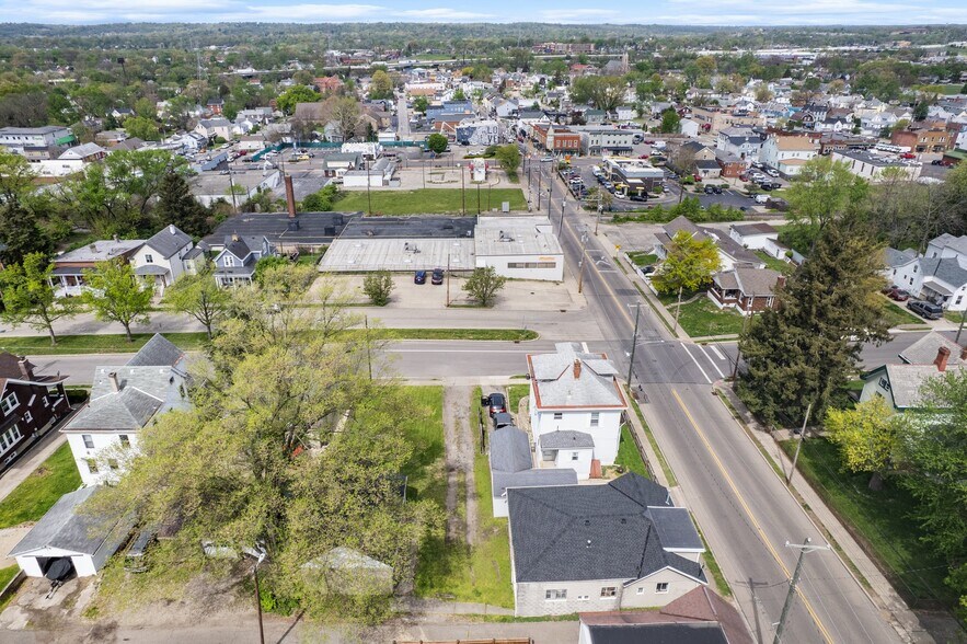 More Photos Of 203 Benson St, Reading Flex For Sale