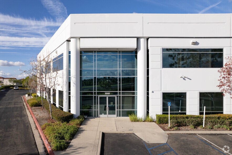 More Photos Of 20131 Ellipse, Foothill Ranch Manufacturing For Lease
