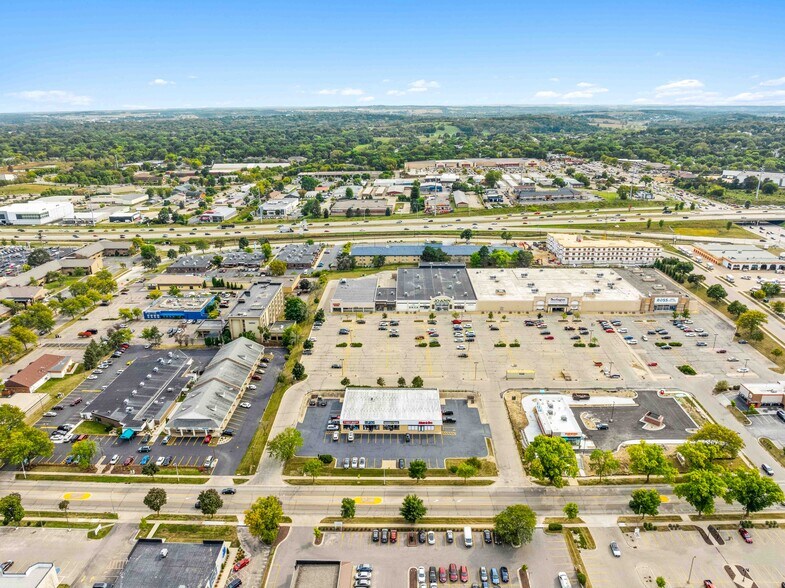 More Photos Of 6801-6807 Odana Rd, Madison General Retail For Lease