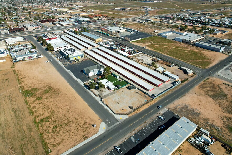 More Photos Of 13519 John Glenn Rd, Apple Valley Office For Lease