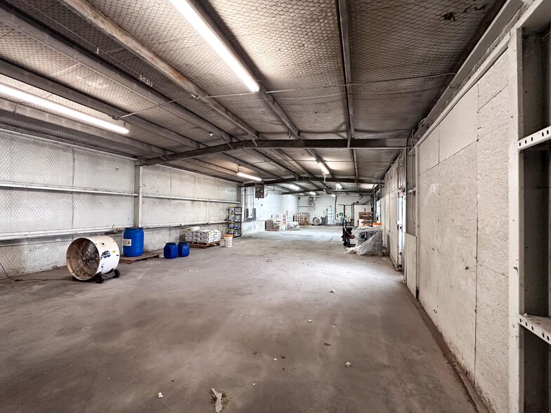 More Photos Of 4910-4930 Gordon Smith Dr, Rowlett Warehouse For Lease