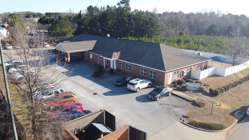 More Photos Of 7572 Kayne Blvd, Columbus Daycare Center For Lease