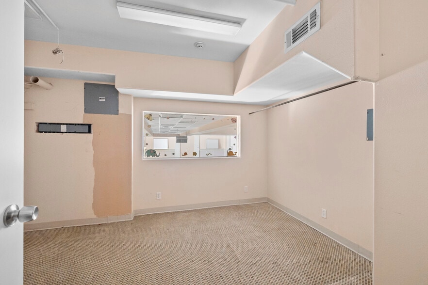 More Photos Of 8132 Garden Grove Blvd, Garden Grove Religious Facility For Sale