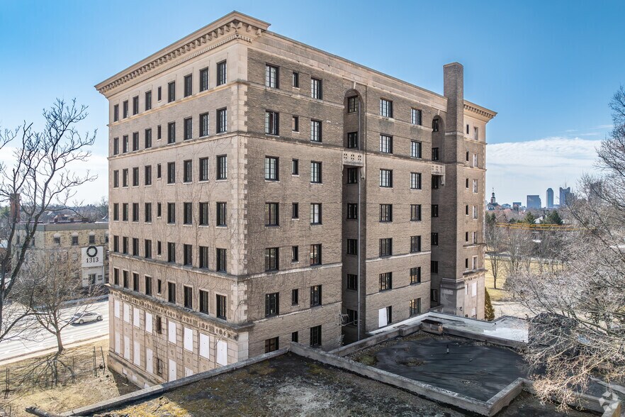 More Photos Of 1312 E Broad St, Columbus Apartments For Sale