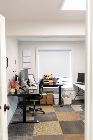 More Photos Of 2321 W 1st St, Duluth Service For Sale