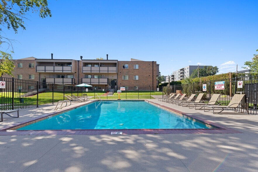 More Photos Of 1150 S Birch St, Denver Apartments For Sale