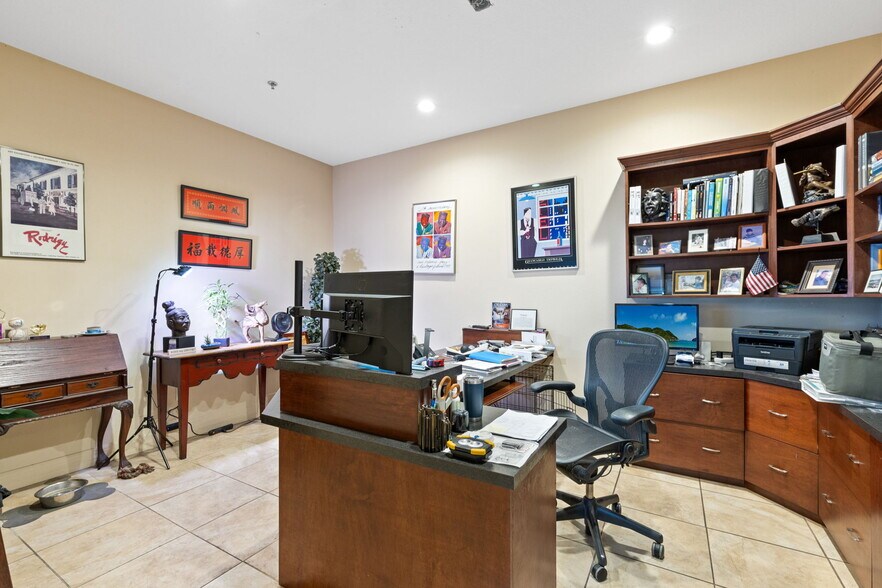 More Photos Of 1356 Bennett Dr, Longwood Distribution For Lease