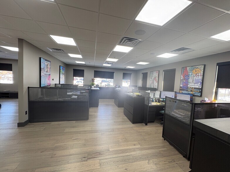 More Photos Of 1381 Fairview Blvd, Delran Office For Sale