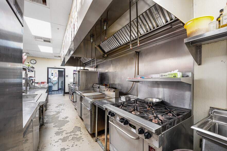 More Photos Of 1240 Fort Bragg Rd, Fayetteville Restaurant For Sale