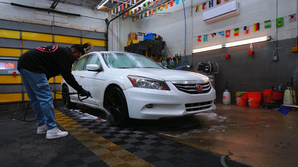 More Photos Of 720 Mulberry st, Allentown Auto Repair For Lease