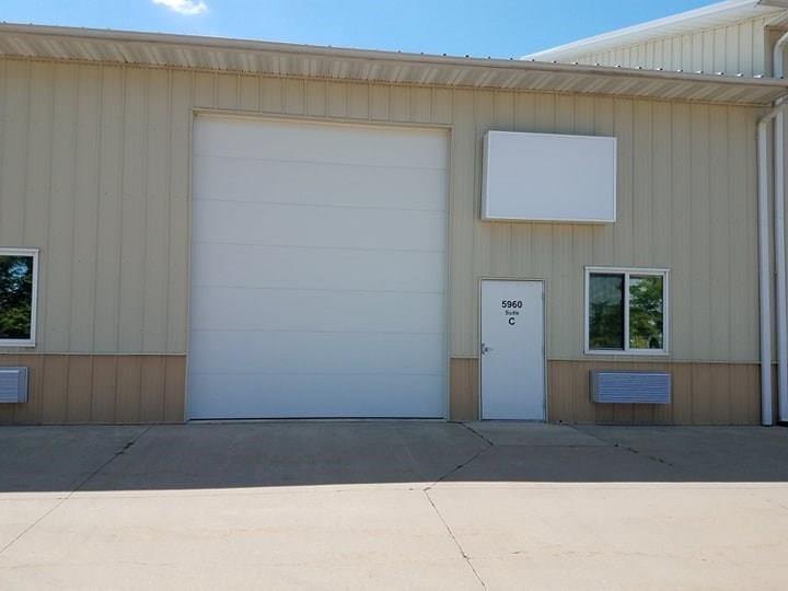 More Photos Of 5960 4th St SW, Cedar Rapids Warehouse For Sale