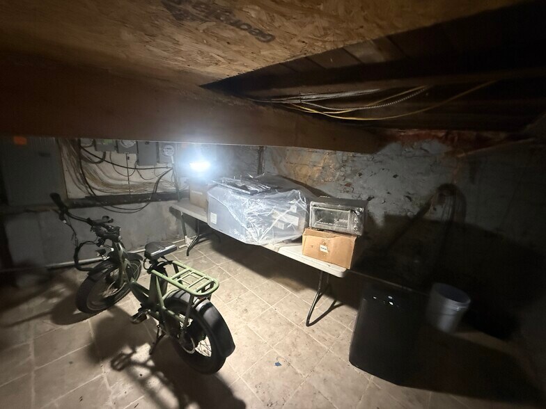 More Photos Of 1135 S 9th St, Philadelphia Storefront Retail Residential For Sale