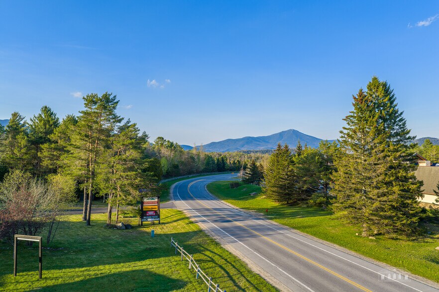 More Photos Of 1915 Saranac Ave, Lake Placid General Retail For Sale