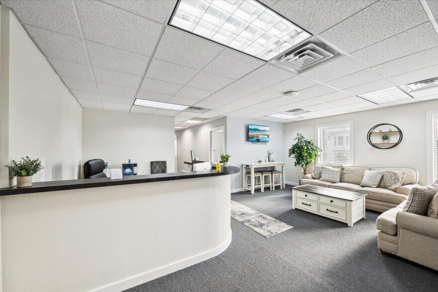 More Photos Of 1 Eastern Ave, Somerville Office For Sale