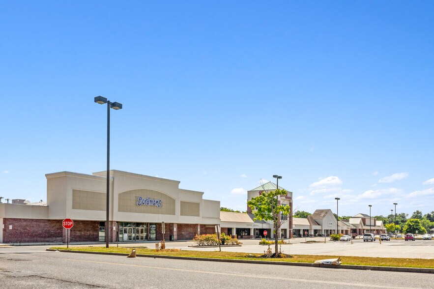 More Photos Of 15 Cornwell Dr, Bridgeton Unknown For Lease