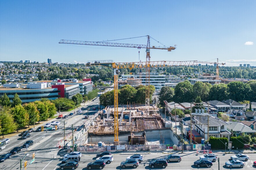 More Photos Of 2453 Renfrew St, Vancouver Apartments For Lease