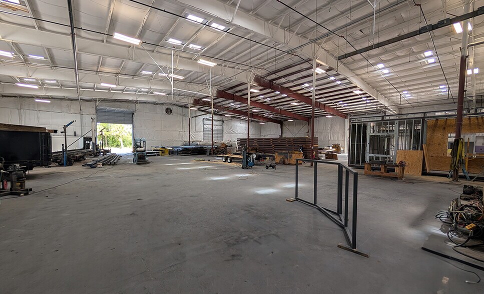 More Photos Of 7756 130th St, Sebastian Manufacturing For Sale