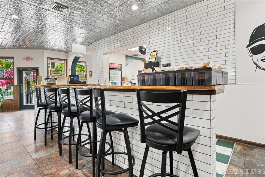 More Photos Of 227 W Wilson St, Batavia Restaurant For Sale