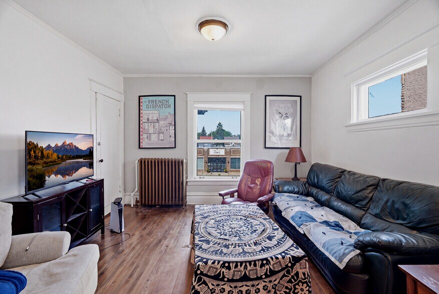 More Photos Of 2641 Lyndale Ave S, Minneapolis Apartments For Sale