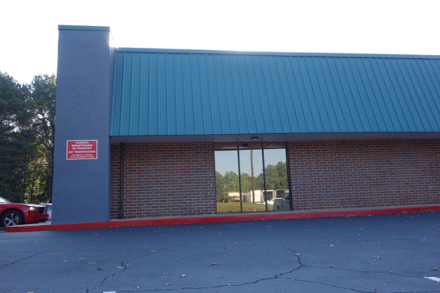 More Photos Of 3902-3916 Shirley Dr SW, Atlanta Unknown For Lease