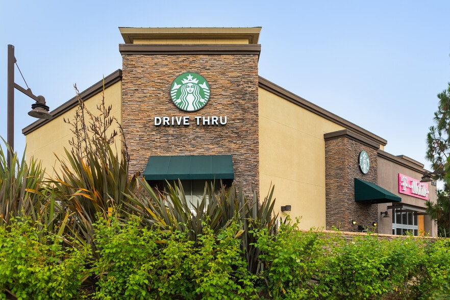 More Photos Of 2307-2311 S Bristol St, Santa Ana Unknown For Lease