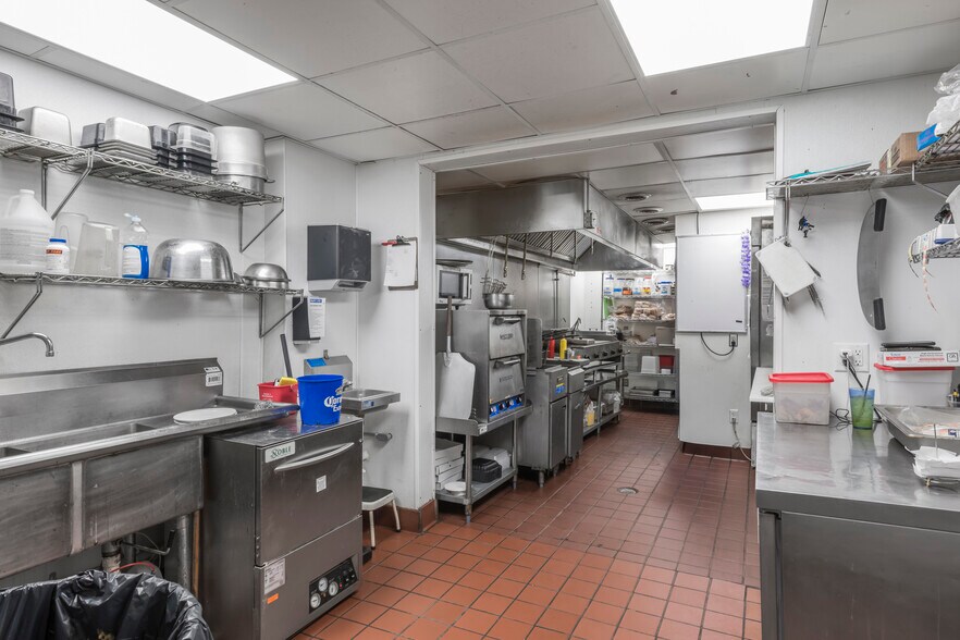 More Photos Of 104-112 Main St, Wanamingo General Retail For Sale