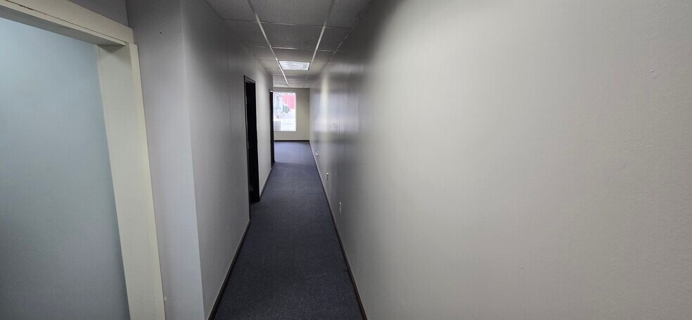 More Photos Of 207-209 S Main St, Bellefontaine Office For Lease