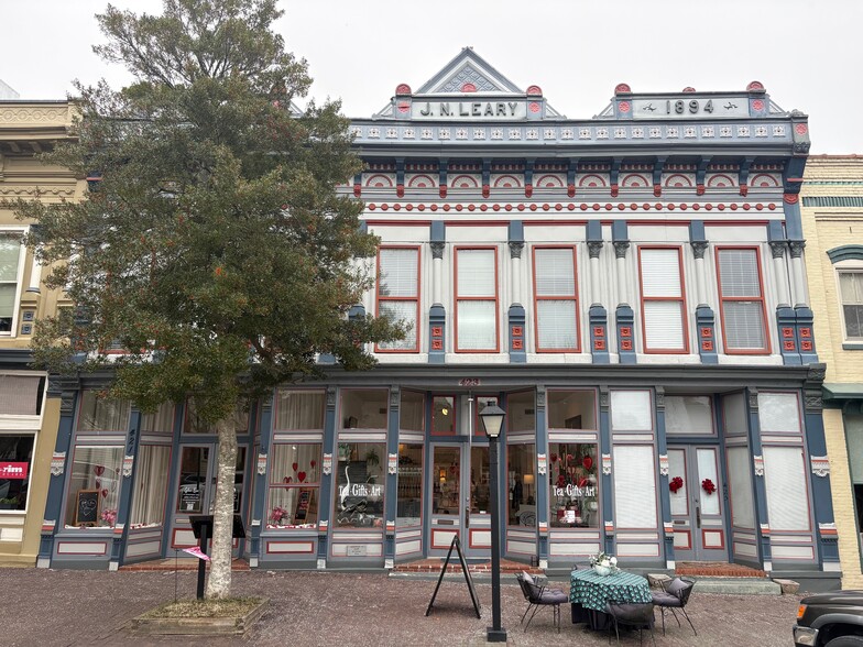 Primary Photo Of 421-425 S Broad St, Edenton Storefront Retail Residential For Sale