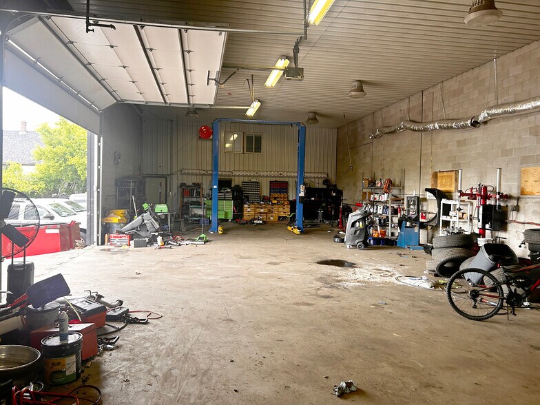 More Photos Of 57 Whipple St, Lewiston Manufacturing For Sale