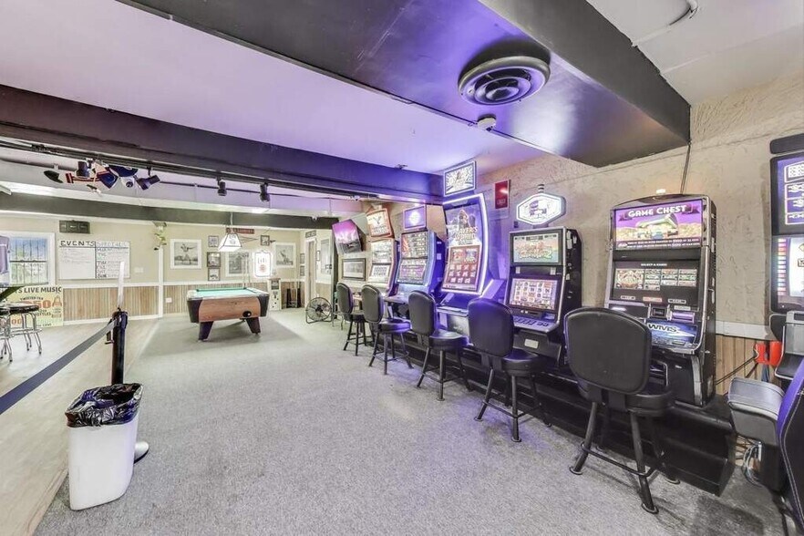 More Photos Of 26211 W IL Route 173, Antioch Restaurant For Sale