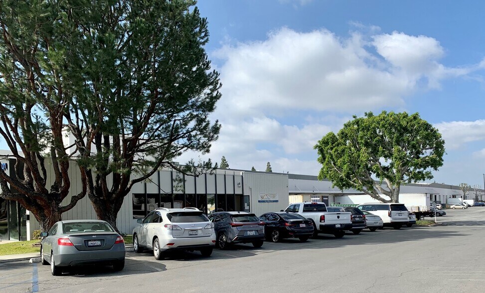 More Photos Of 1801 Highland Ave, Duarte Warehouse For Lease