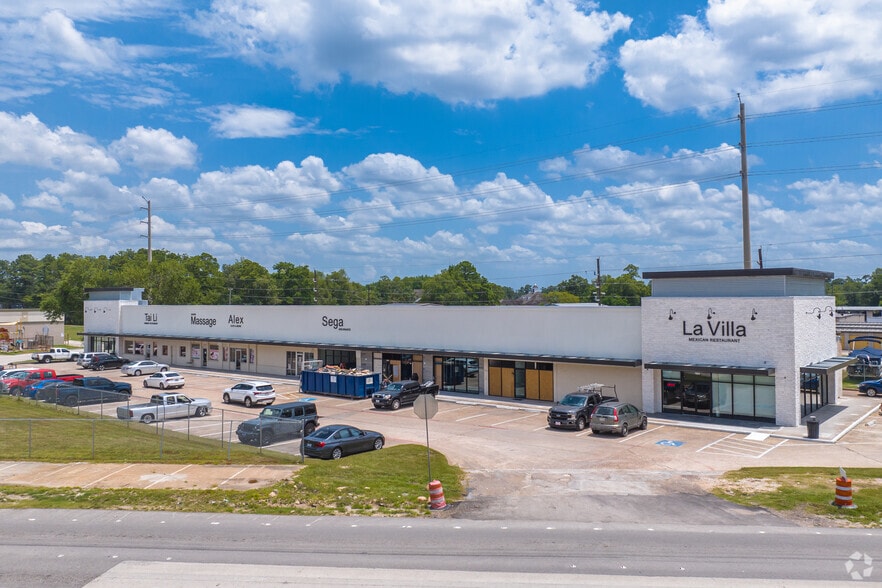 More Photos Of 7924 FM-1960 E, Humble Unknown For Lease