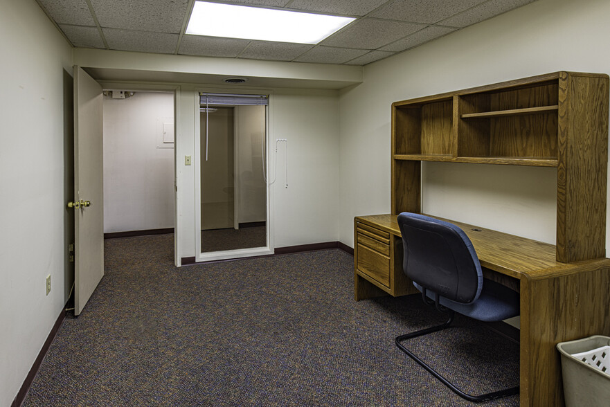 More Photos Of 417 Main St, Bangor Office For Lease