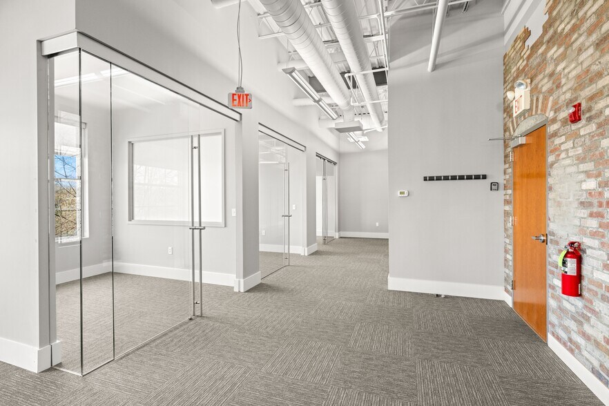 More Photos Of 2099 Thunderhead Rd, Knoxville Loft Creative Space For Sale