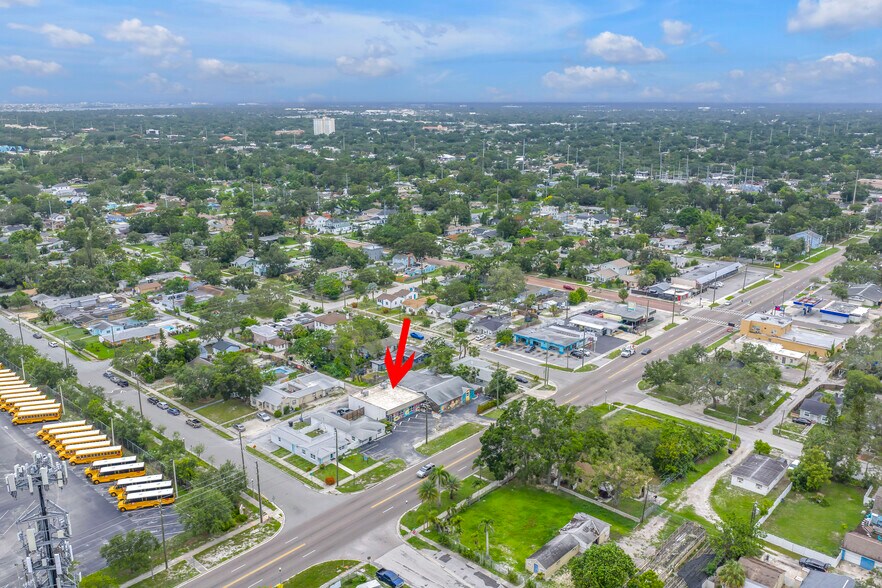 More Photos Of 563 49th St S, Saint Petersburg Storefront Retail Office For Lease