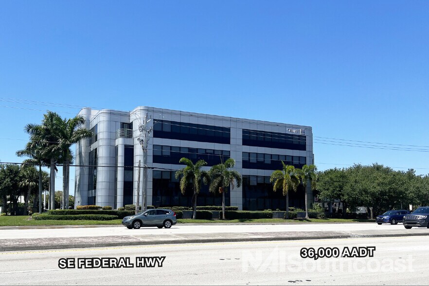 More Photos Of 2400 SE Federal Hwy, Stuart Office For Lease
