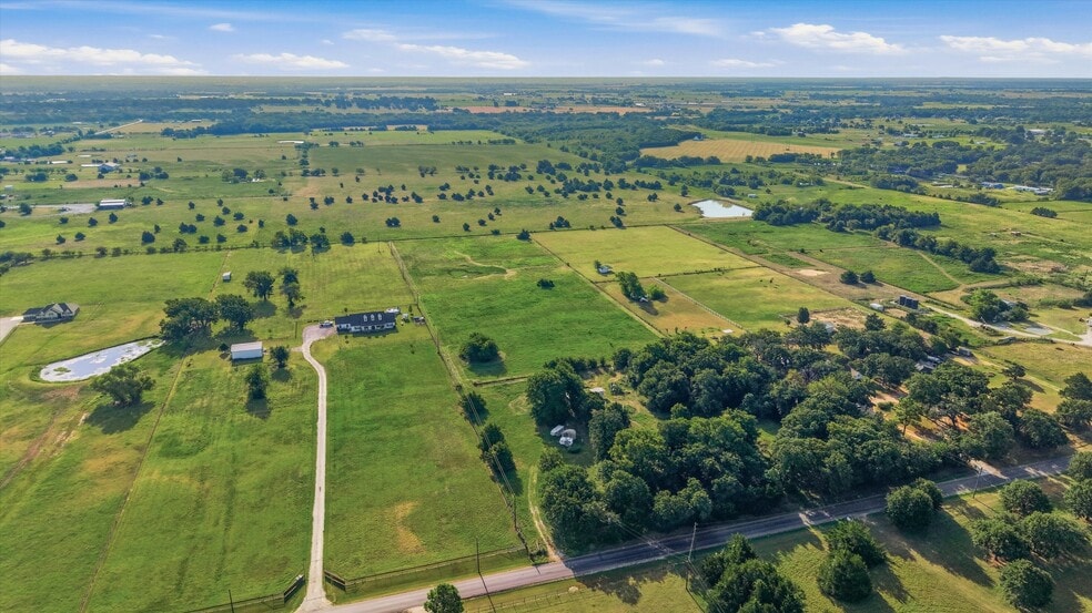 More Photos Of 1614 W Line Rd, Whitesboro Land For Sale