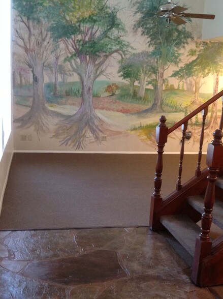 More Photos Of 7841 Foothill Blvd, Sunland Storefront Retail Residential For Lease