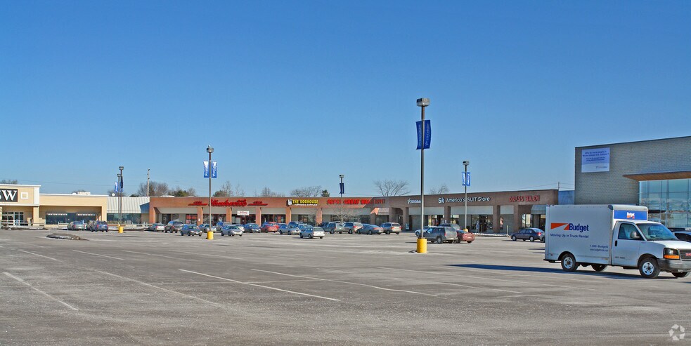 More Photos Of 198 Maine Mall Rd, South Portland General Retail For Lease