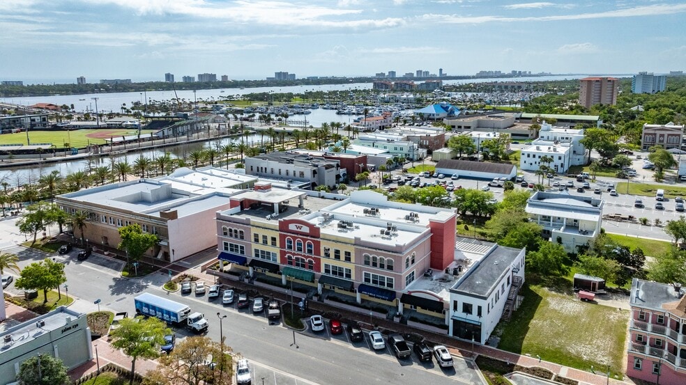 More Photos Of 111 Magnolia Ave, Daytona Beach Office For Sale