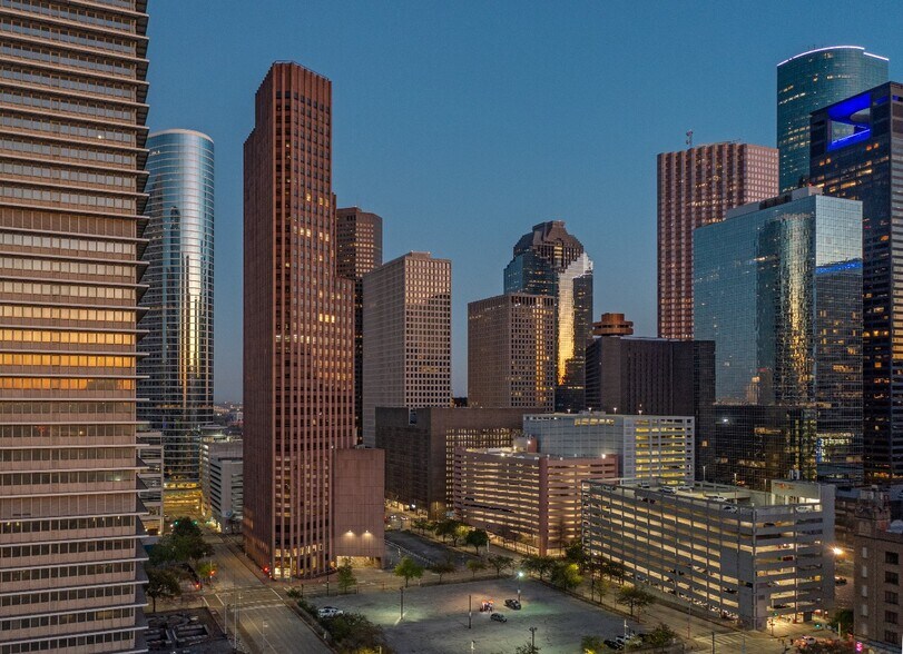 More Photos Of 1415 Louisiana St, Houston Office For Sale