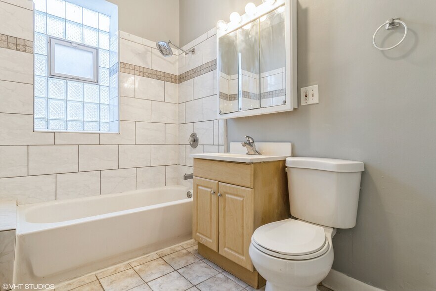 More Photos Of 3605-3607 W Palmer St, Chicago Apartments For Sale