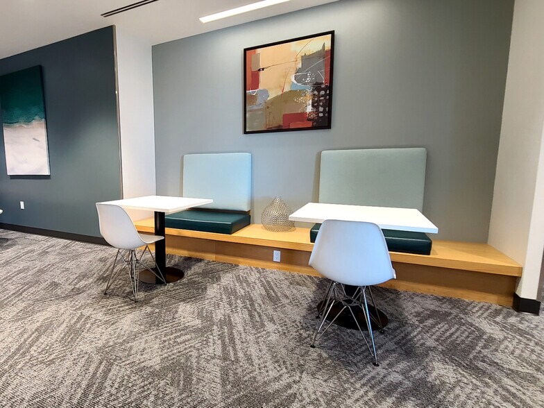 More Photos Of 4695 MacArthur Ct, Newport Beach Coworking Space