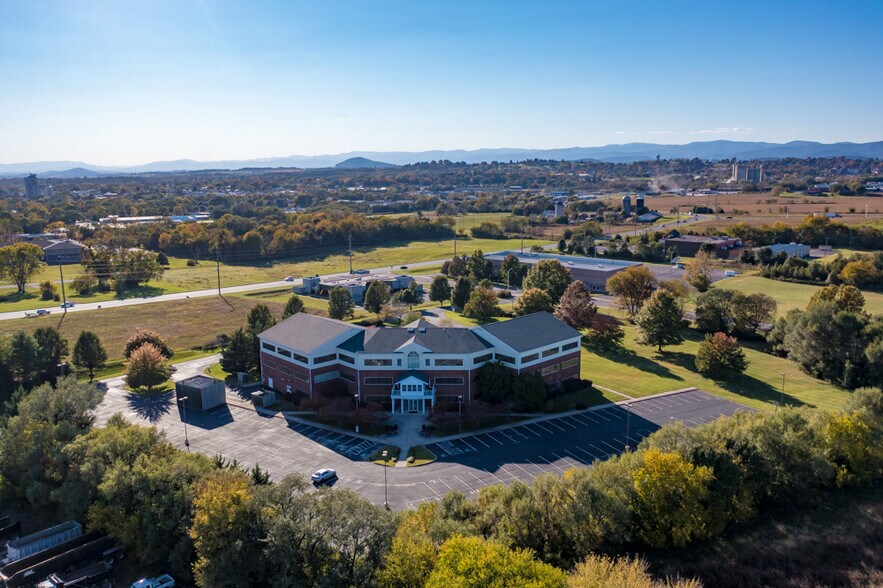 More Photos Of 1450 Technology Dr, Harrisonburg Office For Sale