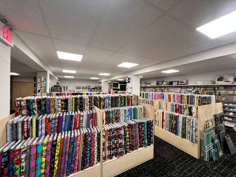 More Photos Of 208 Main Ave S, Park Rapids Storefront Retail Residential For Sale