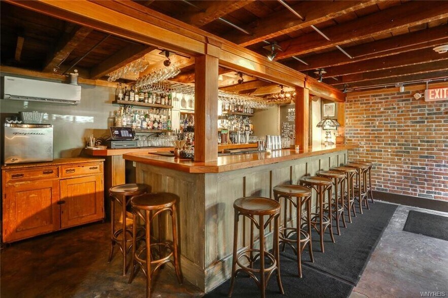 More Photos Of 644 Oakwood Ave, East Aurora Restaurant For Sale